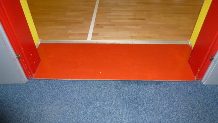 Scivoli-per-Raccordo-Parquet-e-Pavimenti