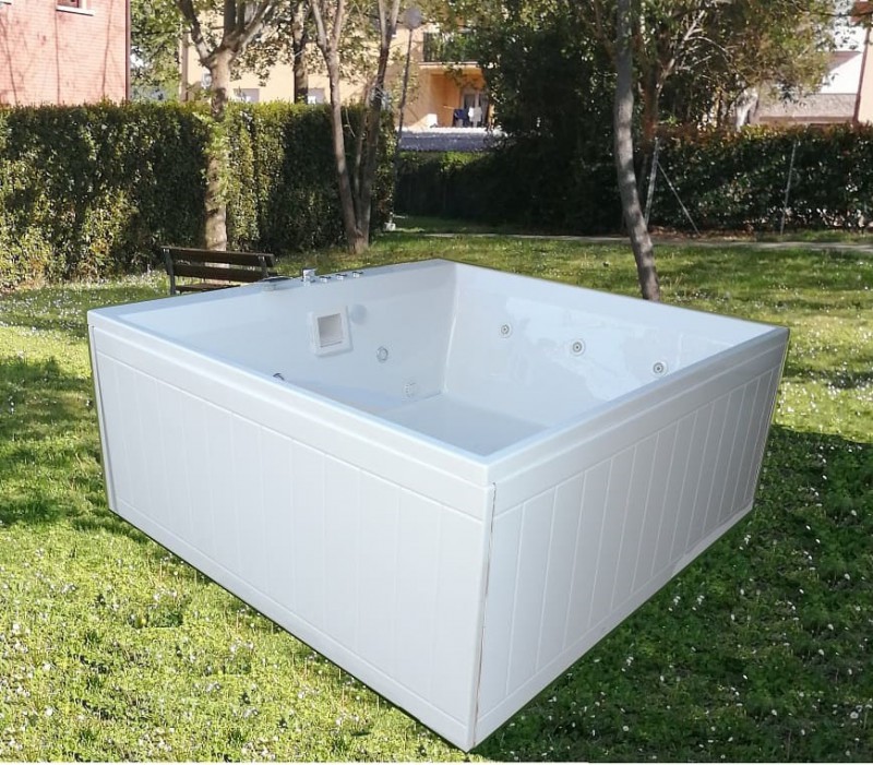 data_prod_img_riviera_200_x_190_mini_piscina_idromassaggio_14_jpg_rw_800