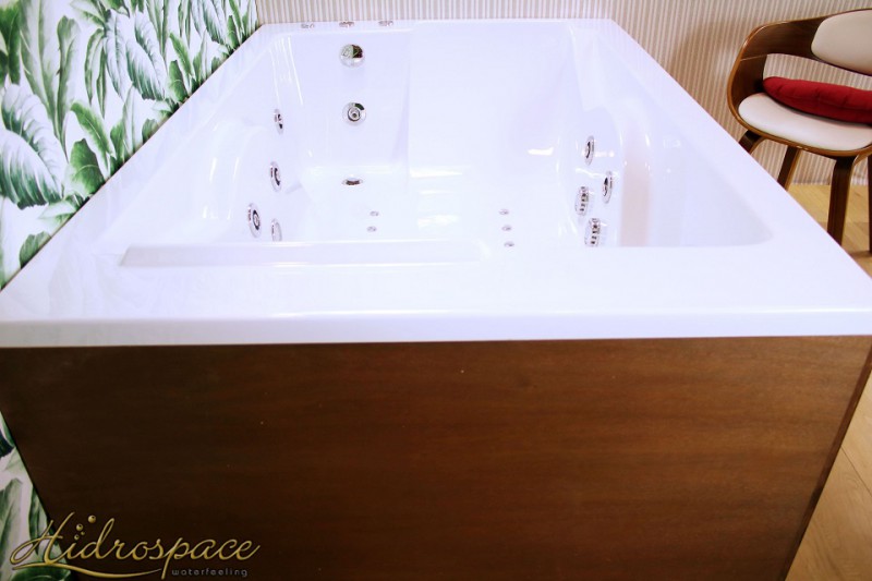 data_prod_img_spa_mini_piscina_chaise_longue_180x_120_26_jpg_rw_800